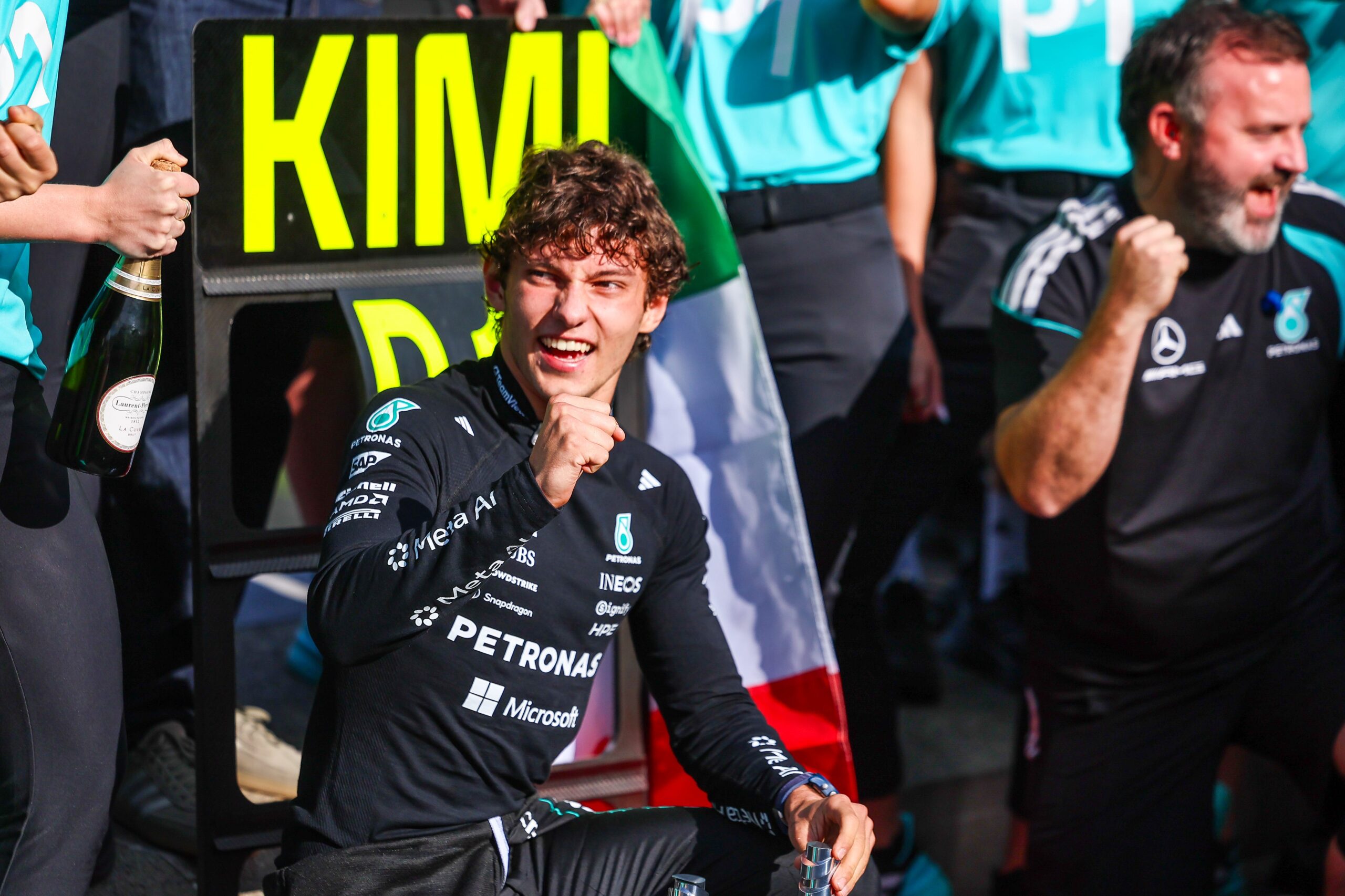 antonelli menang - ilustrasi berita Antonelli Menang di GP Belgia, Russell Masih Terjebak Masalah F1