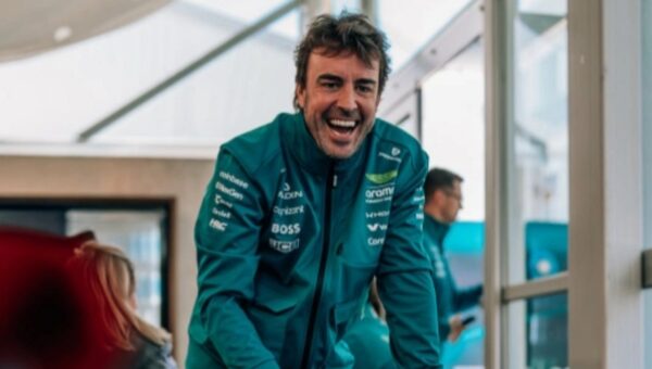 fernando alonso - ilustrasi berita Fernando Alonso, 45 Tahun, Perluas Posisi sebagai Pembalap Paling Berpengalaman…