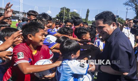 Bibit Pesepak Bola Masa Depan Bertemu di Final Festival Grassroots Piala Presiden 2026