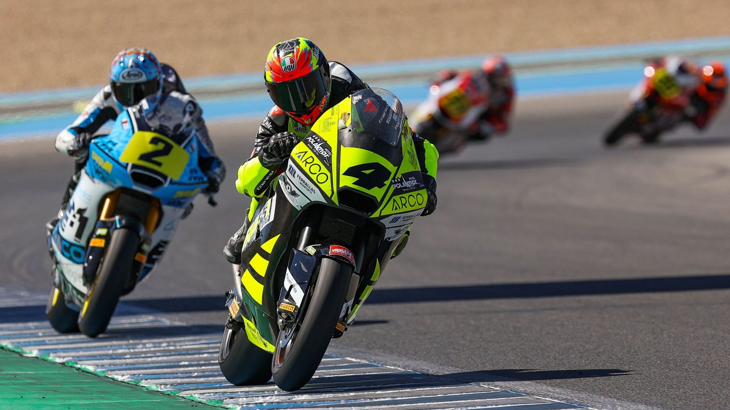 motojunior jerez - ilustrasi berita Panas Menjadi Protagonis di MotoJunior Jerez, David Sánchez Lolos Moto4