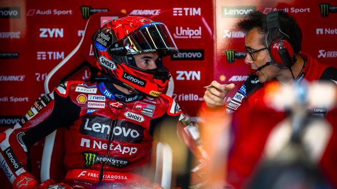 marc m rquez - ilustrasi berita Marc M Rquez: Marc Márquez tersiksa di Silverstone: finis keenam, masih pulih pasca…