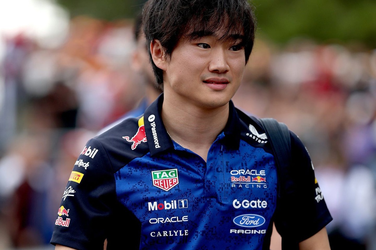 yuki tsunoda indycar - ilustrasi berita Yuki Tsunoda IndyCar dalam Pembicaraan untuk Kursi #66 Meyer Shank 2027
